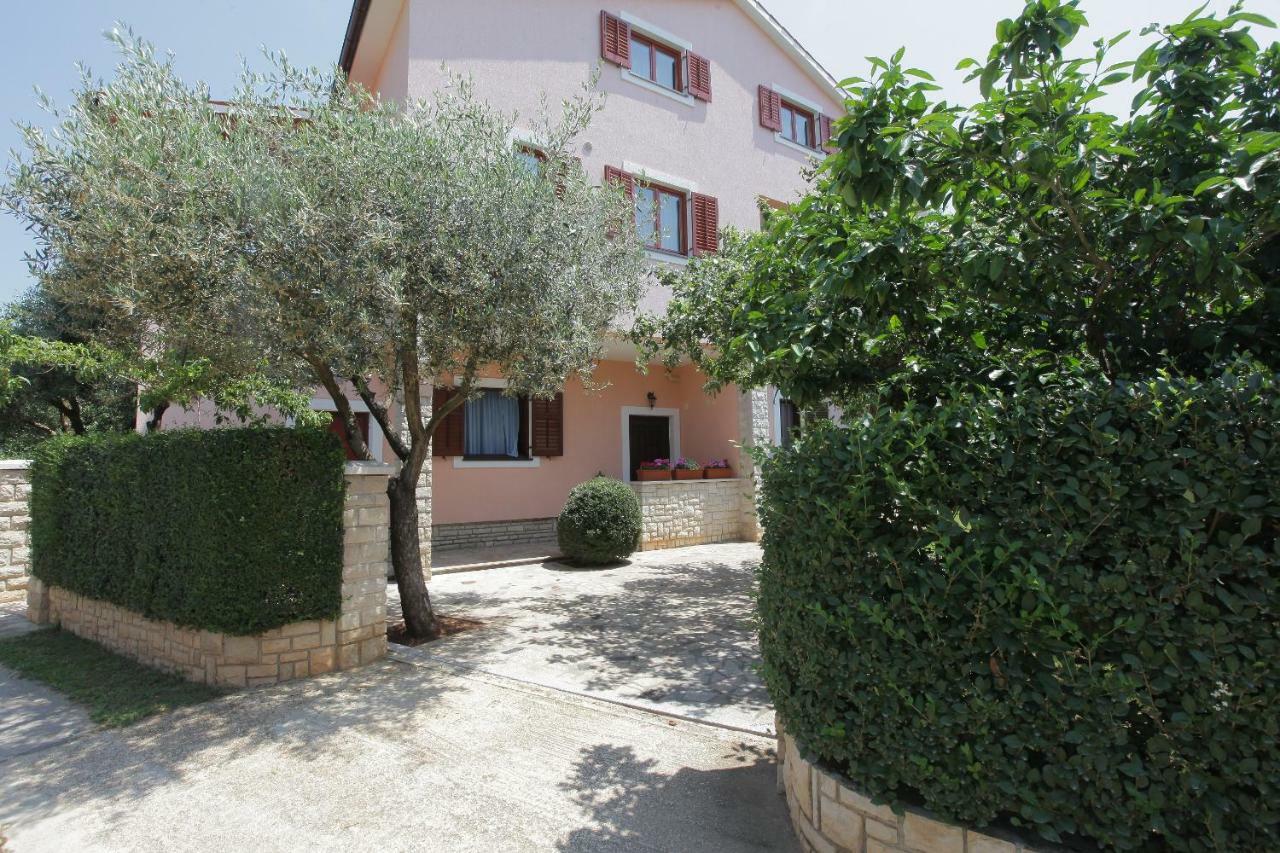 Guest House Ljubica Medulin Exterior photo